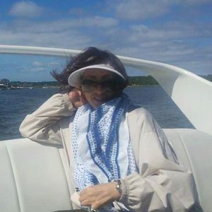 Meet your Posher, Lana